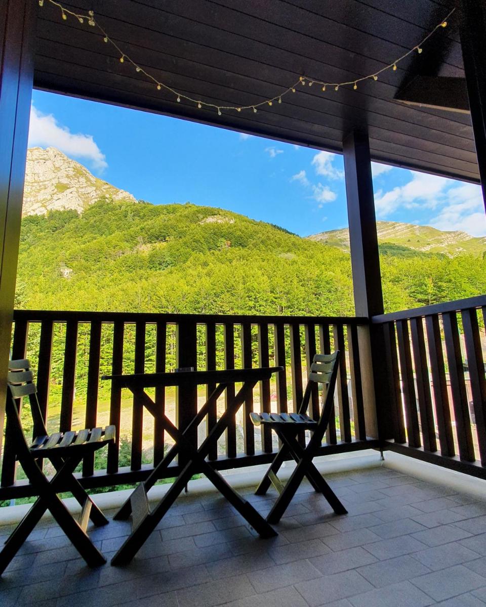 La terrazza sulle piste Val di Luce - BIANCHERIA INCLUSA - Housity