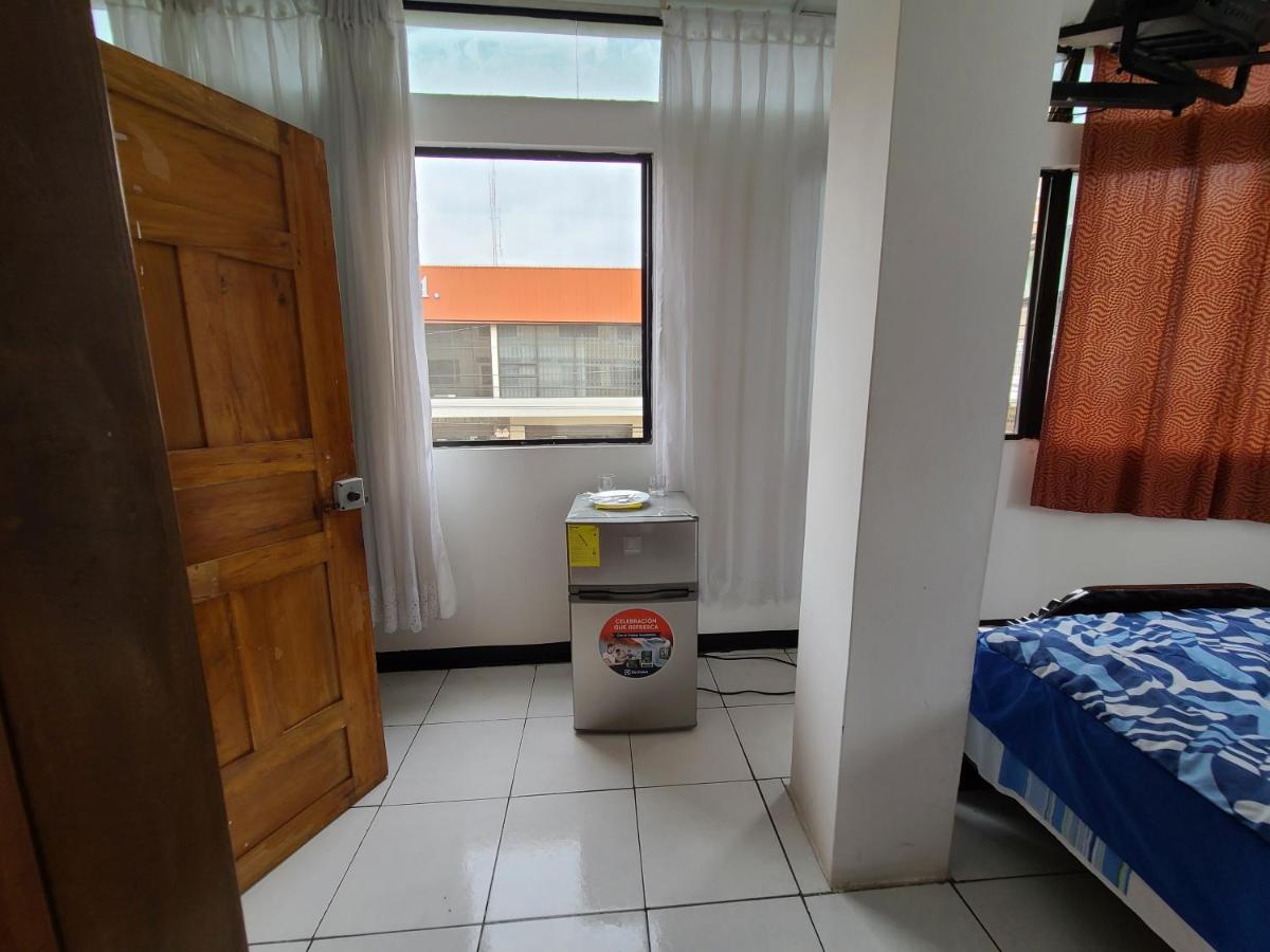 Departamento centro Manta, Ecuador para parejas 2 cerca de la playa Manta Apartments JN4 - Housity