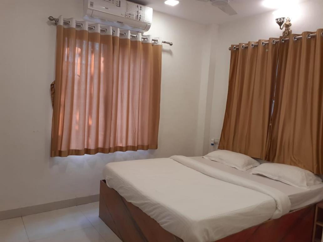 SeaBreezefield Villa - Housity