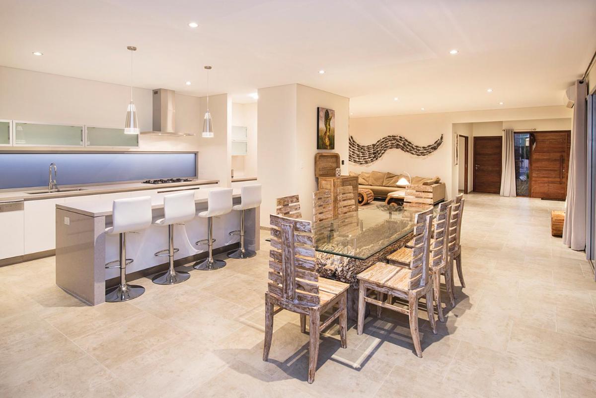 Coco Belle - Housity