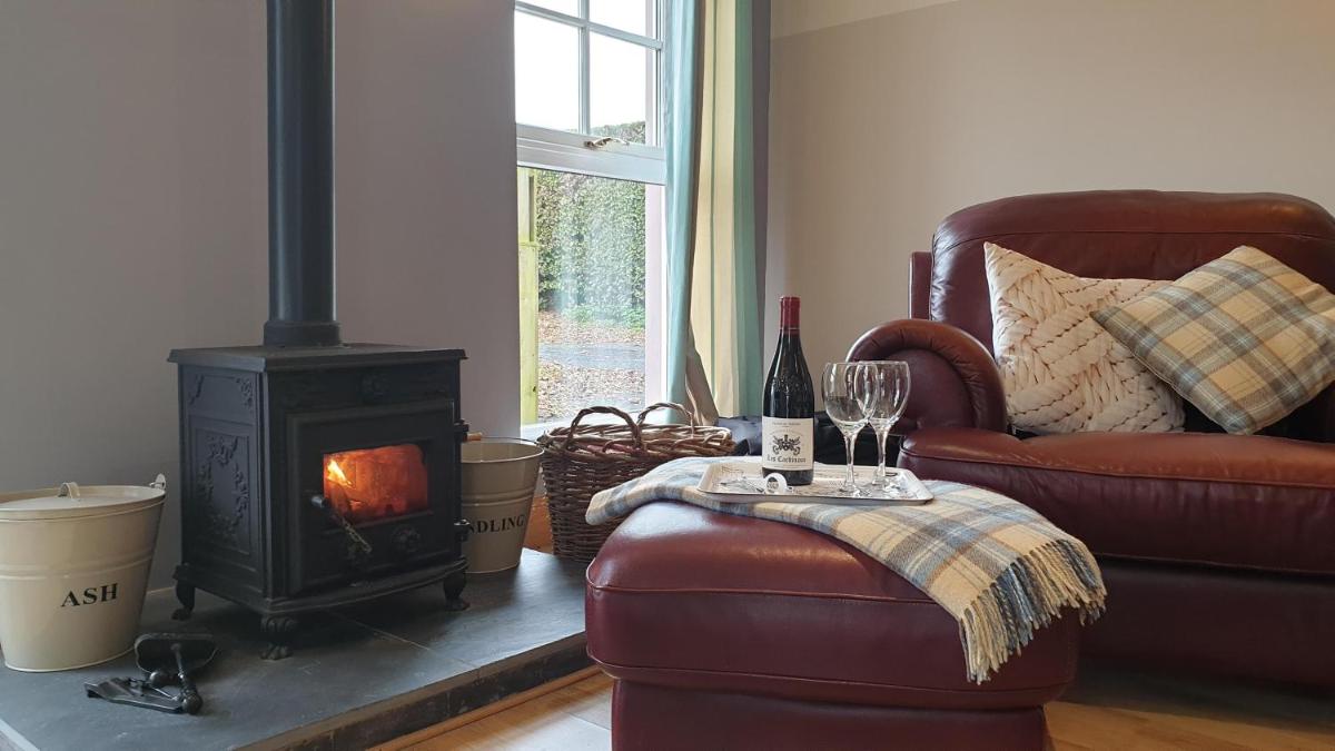 Old Farm Holiday Cottages - Scottish Borders - Housity