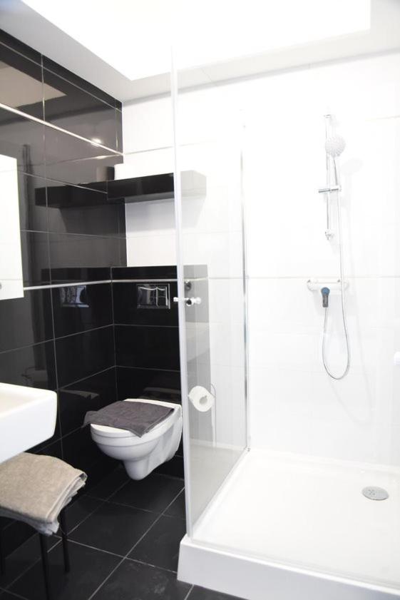 KOMFORT SUTERENA - Housity