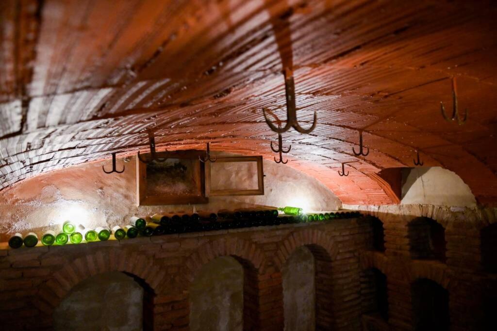 Un espacio único, 'La Casona del Señor' con bodega - Housity