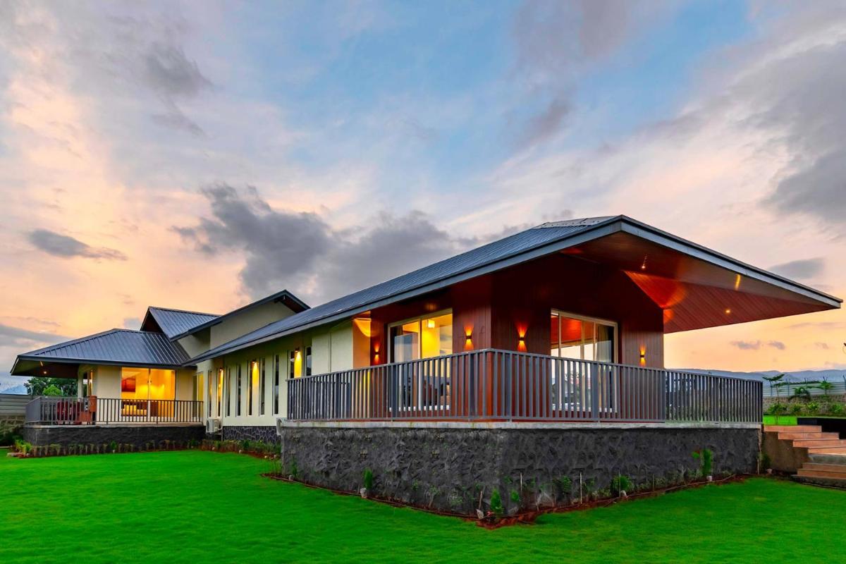 Ferias Vita by StayVista with Turf, Rainshower, Lawn, Swimming pool and Gazebo - Housity