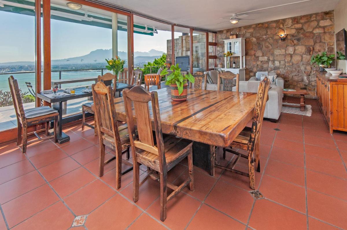 18 On Kloof Guest House - Housity