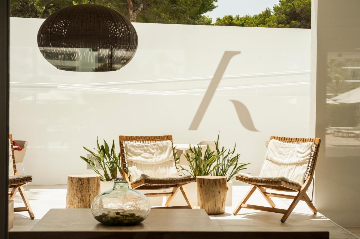 Imagen de la galería de Hotel Anfora Ibiza, en Es Canar