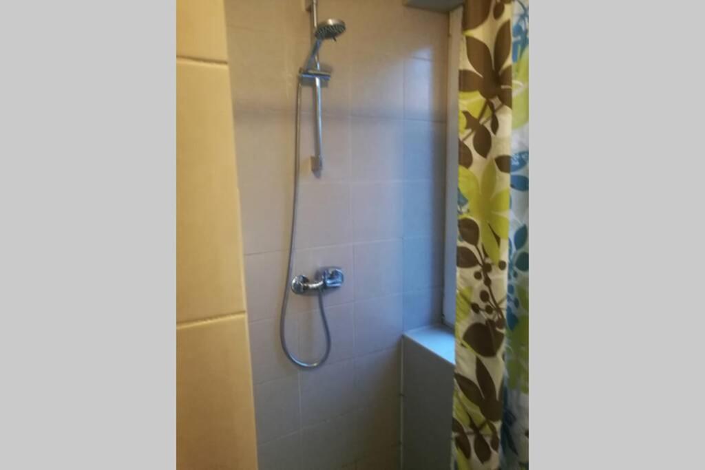 Quiet Place with garden Studio apartment - Housity