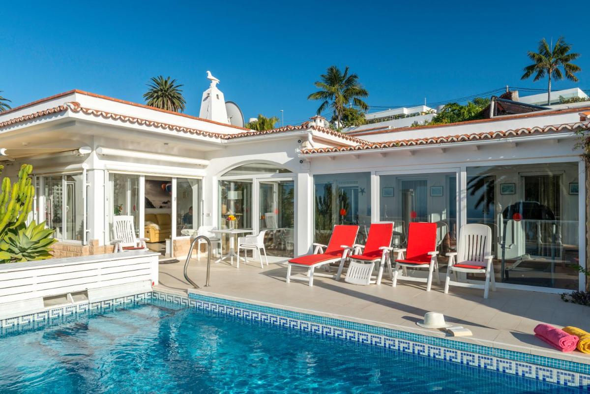 Relaxing villa Heated pool Luxurious views Massage - Housity