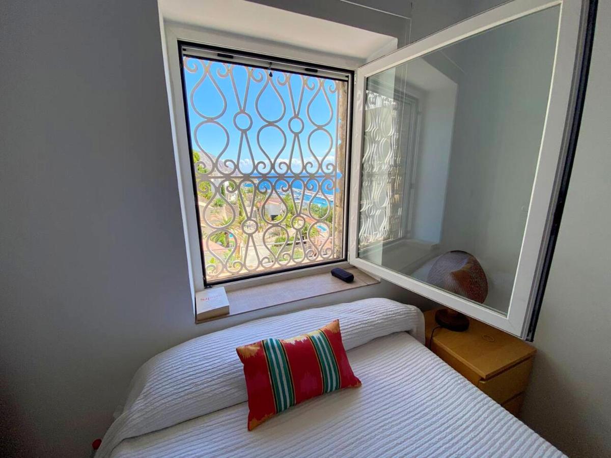 2 bedrooms house at Alicante 100 m away from the beach with sea view and furnished terrace - Housity