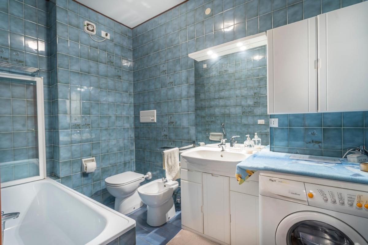 GuestHost - Il Ruscello Apartment with Terrace and View of the Alps - Hizvo