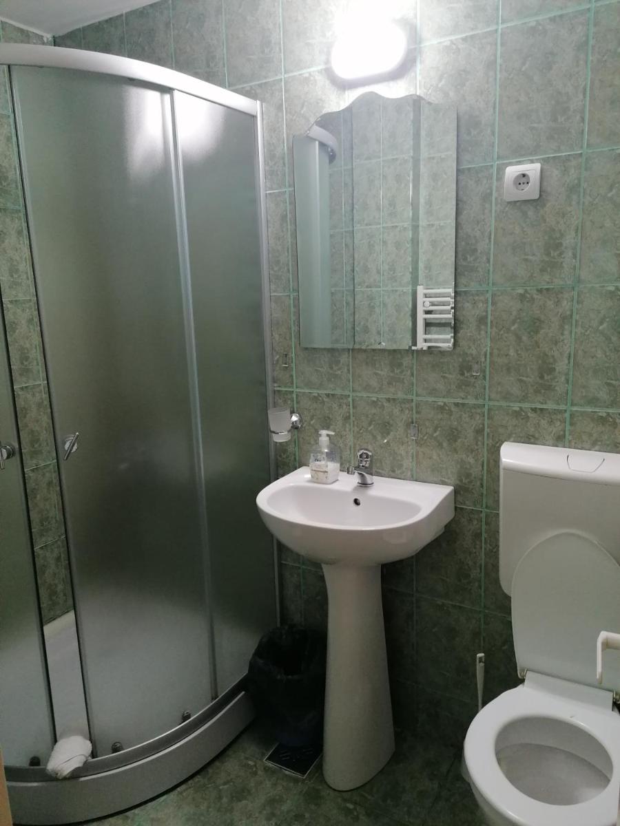 Pensiunea Floare de Colt - Housity