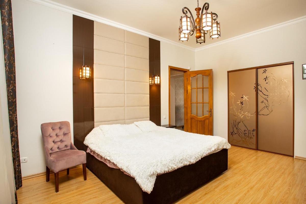 3 bedroom apartment town center - Housity