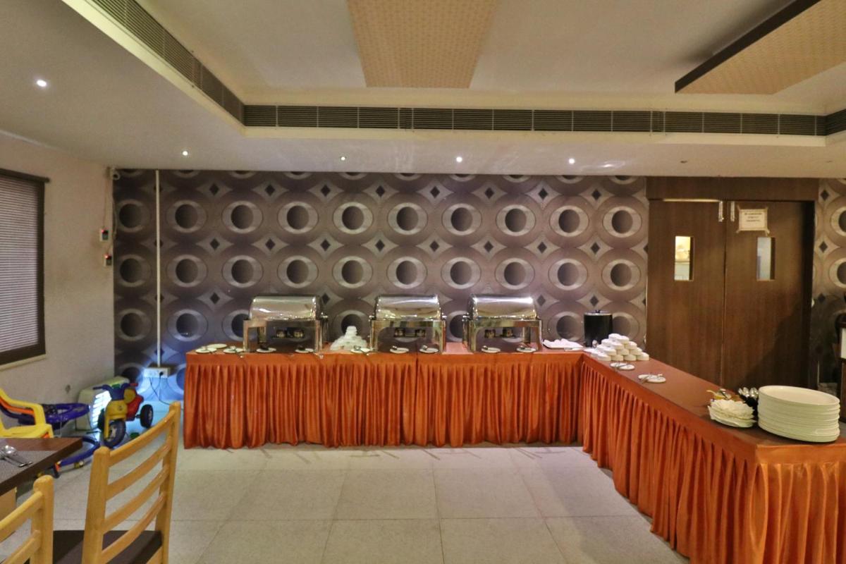 Hotel Allum - Housity