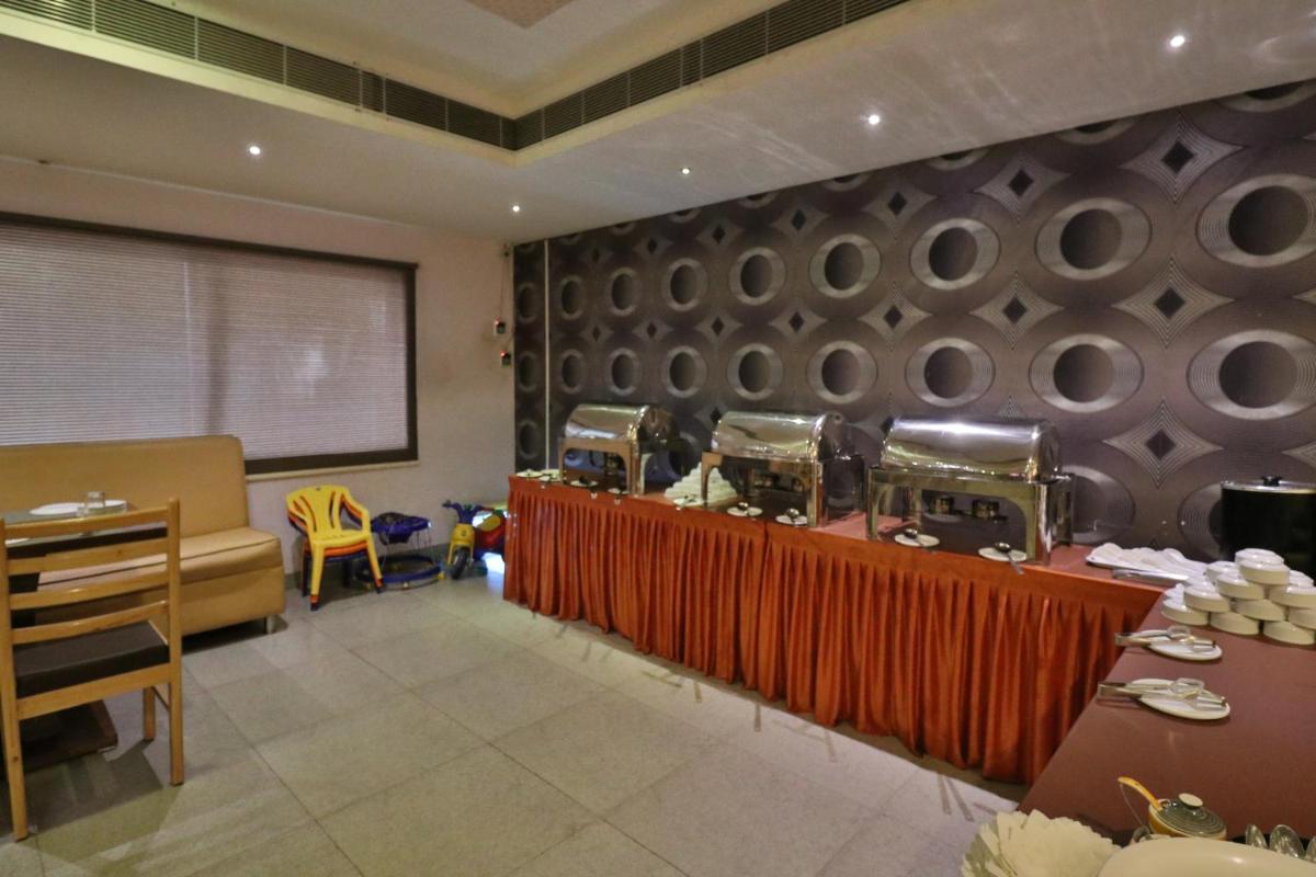 Hotel Allum - Housity
