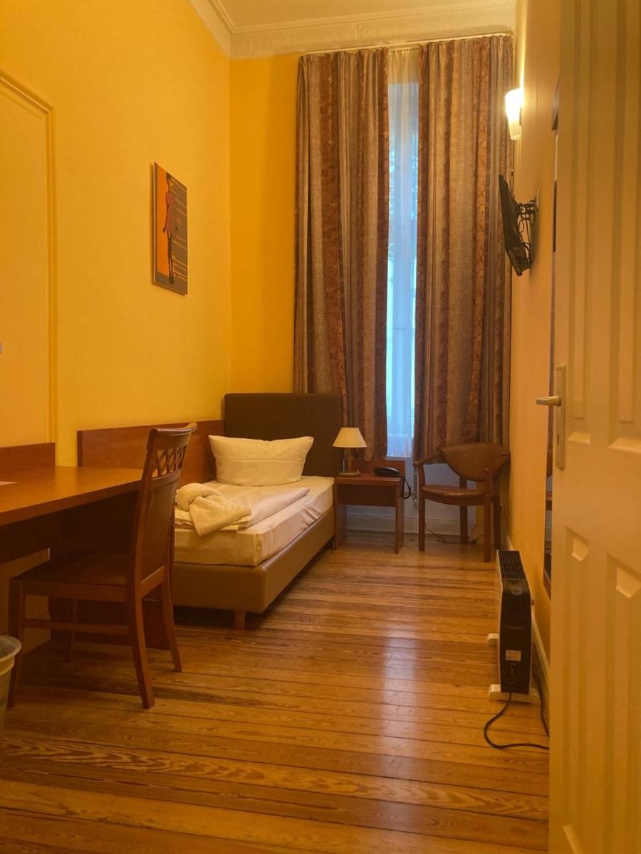City Hotel am Kurfürstendamm - Housity