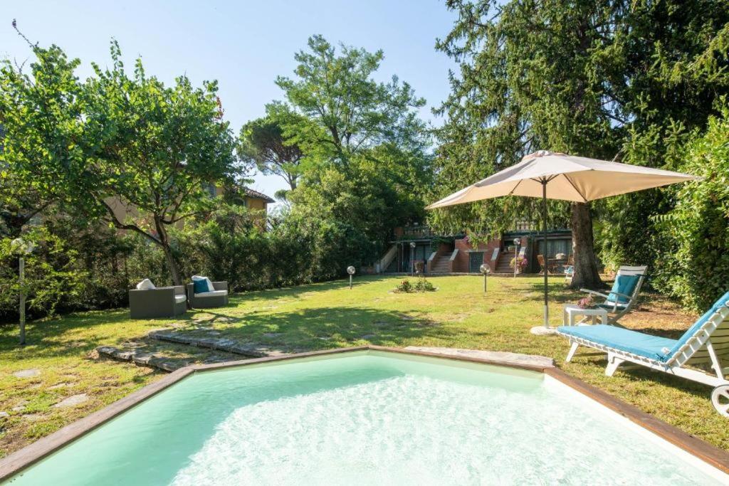 Villa Lia - Apartment in Villa with private garden and Pool - Housity
