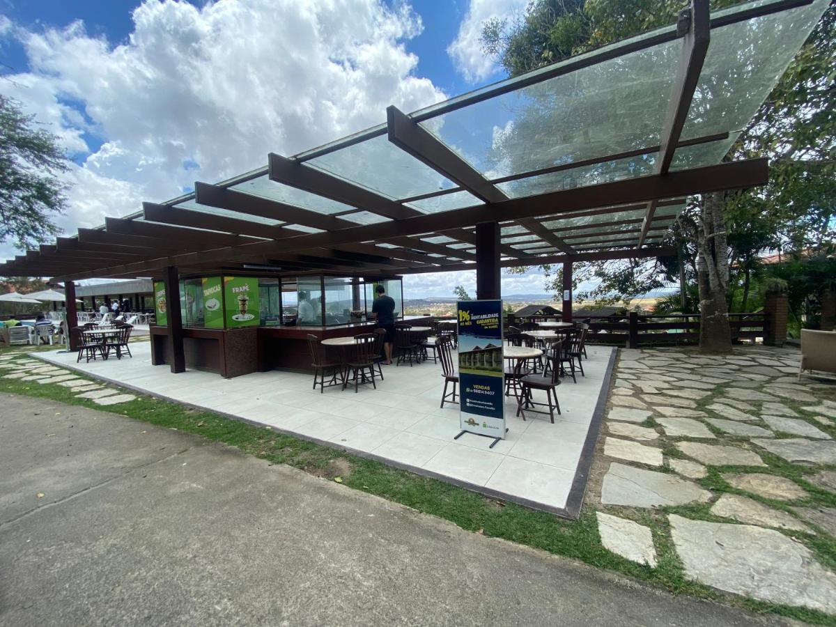 FLAT NO HOTEL FAZENDA MONTE CASTELO GRAVATÁ, quarto superior com Wi-fi e Netflix - Housity