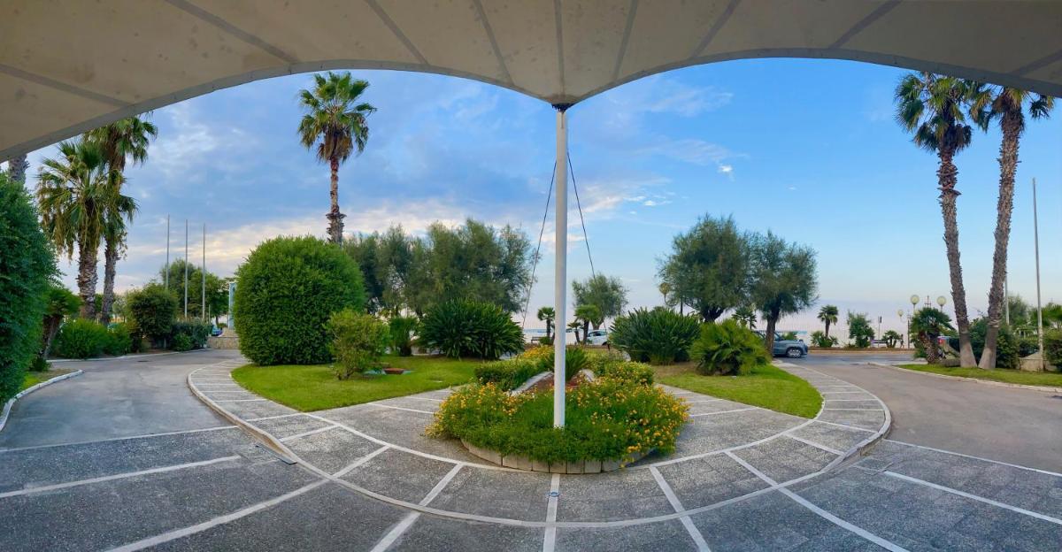 Nicotel Barletta - Housity