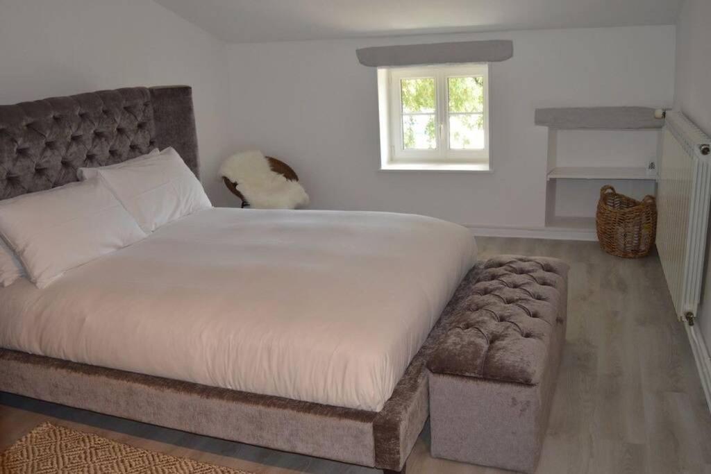 Beautiful French Stone House with Private Heated Pool - Housity