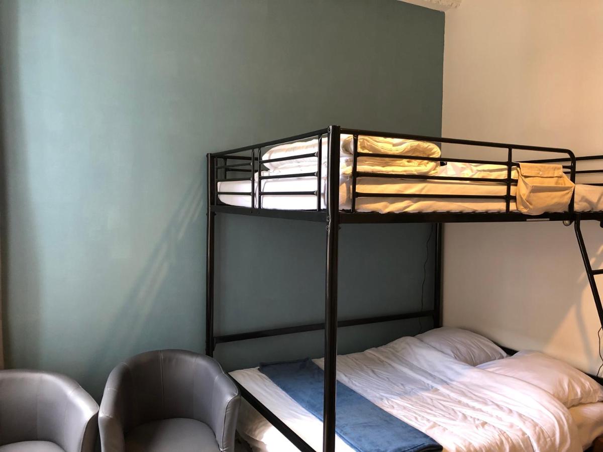 Mont-Dore : Studio calme face aux thermes - Housity