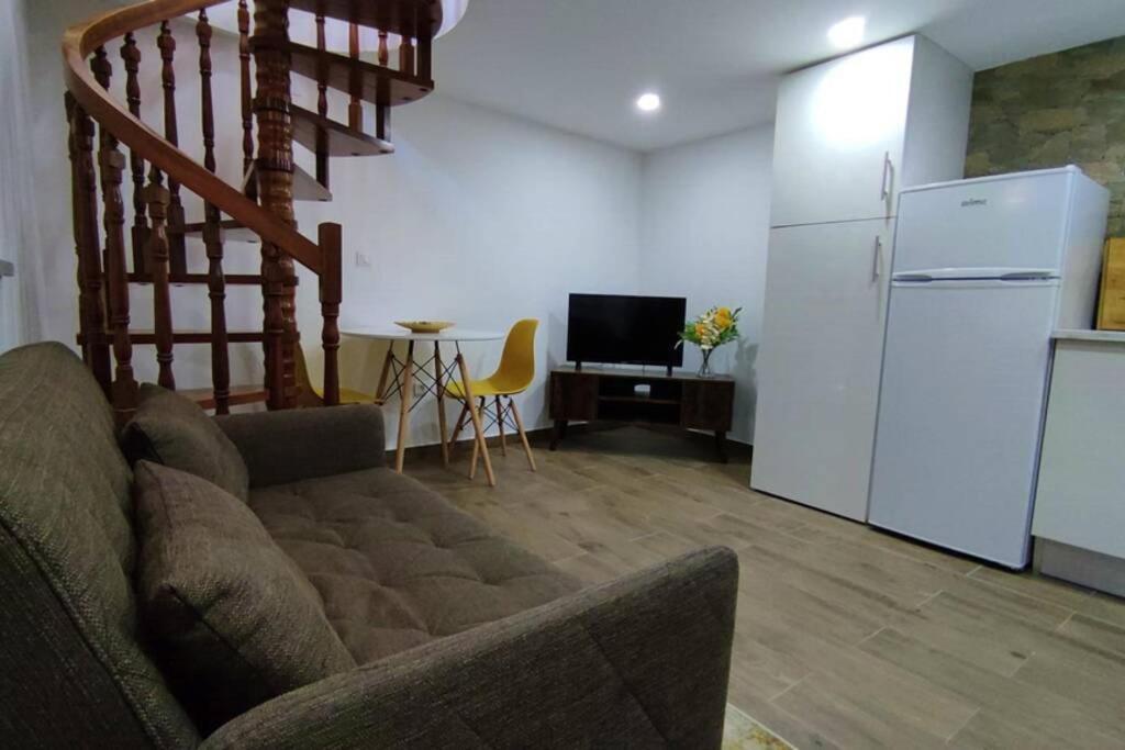 Cantinho D'aldeia - Casa Rural com Jacuzzi - Housity