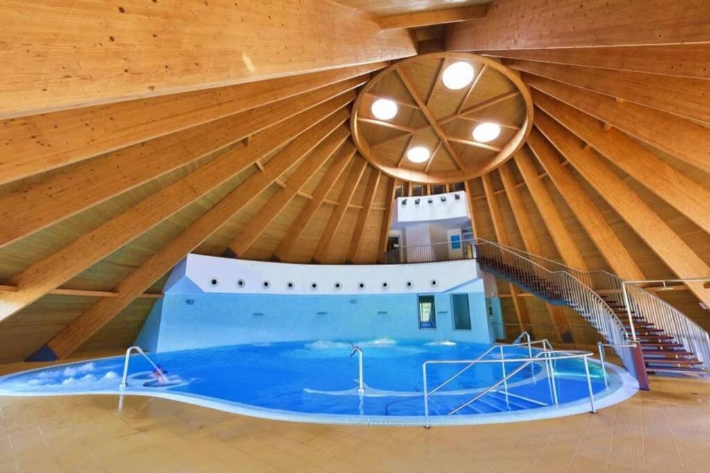 Cantinho D'aldeia - Casa Rural com Jacuzzi - Housity