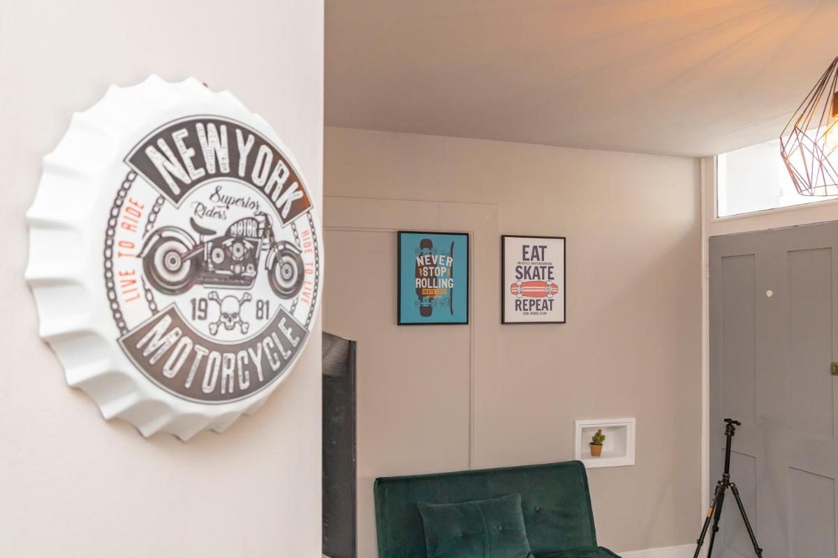 Funky studio few mins to Brighton seafront MST - Housity