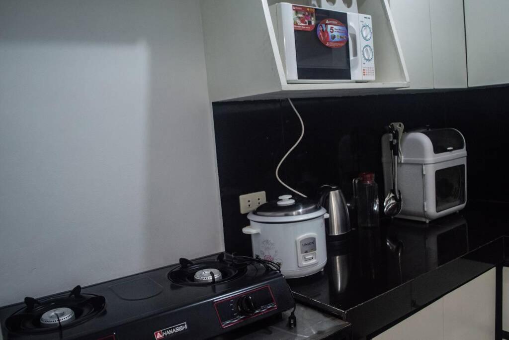 Jan's Haven Staycation House Deca Clark Angeles - Housity