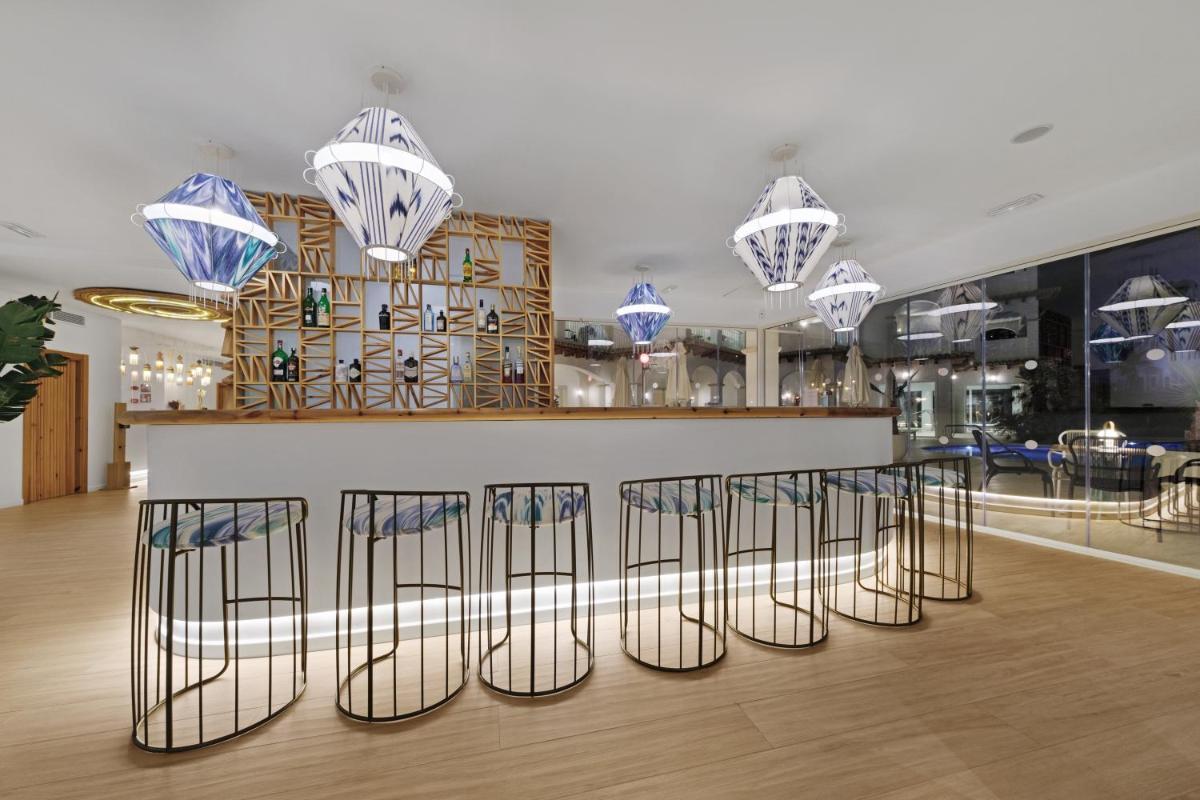 Imagen de la galería de Hotel Villa Chiquita - Adults Only - Over 12, en Colonia de Sant Jordi