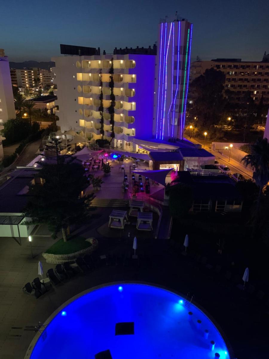 Piscina en o cerca de BG Pamplona