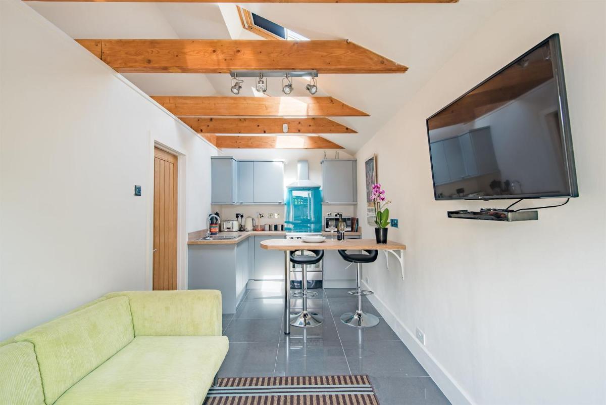 The Roost by Bloom Stays - Housity