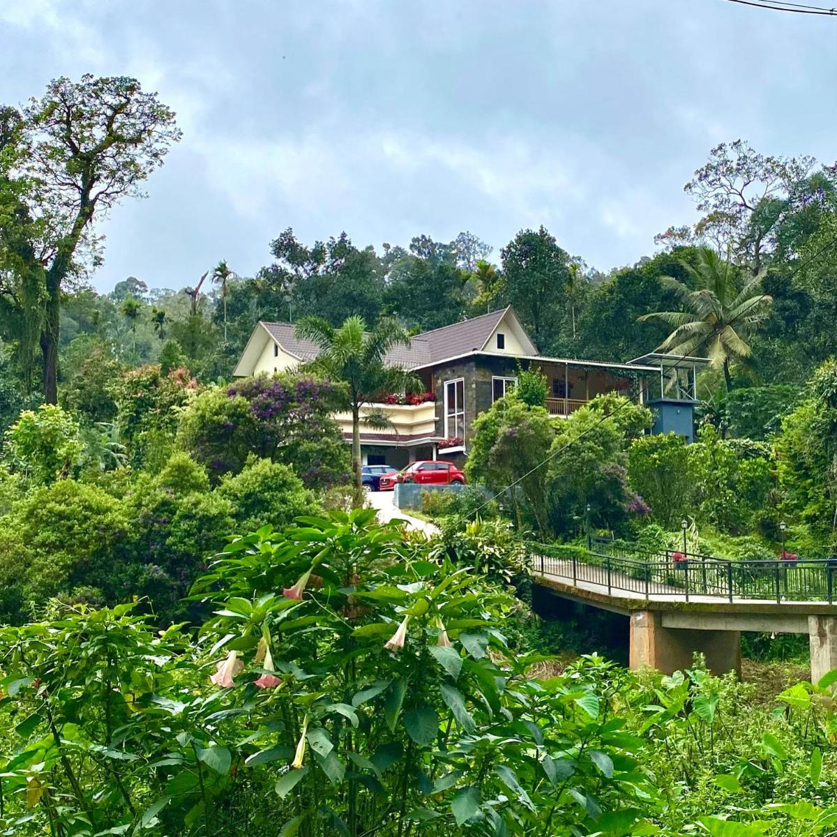 Suitetrails - Flower Valley Plantation Homestay
