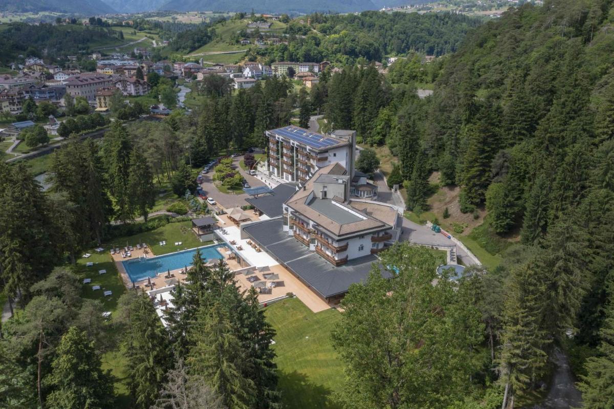 Grand Hotel Terme Di Comano - Housity
