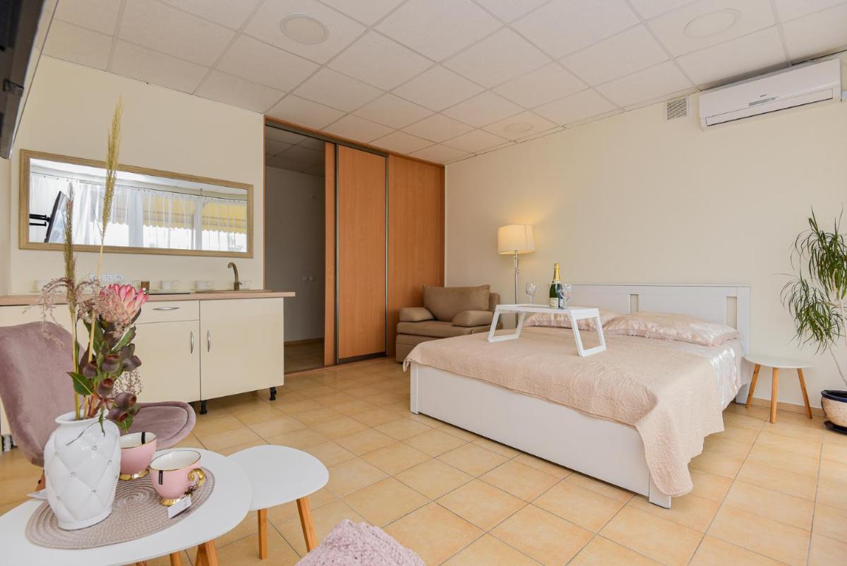 Palanga Center Studios - Housity