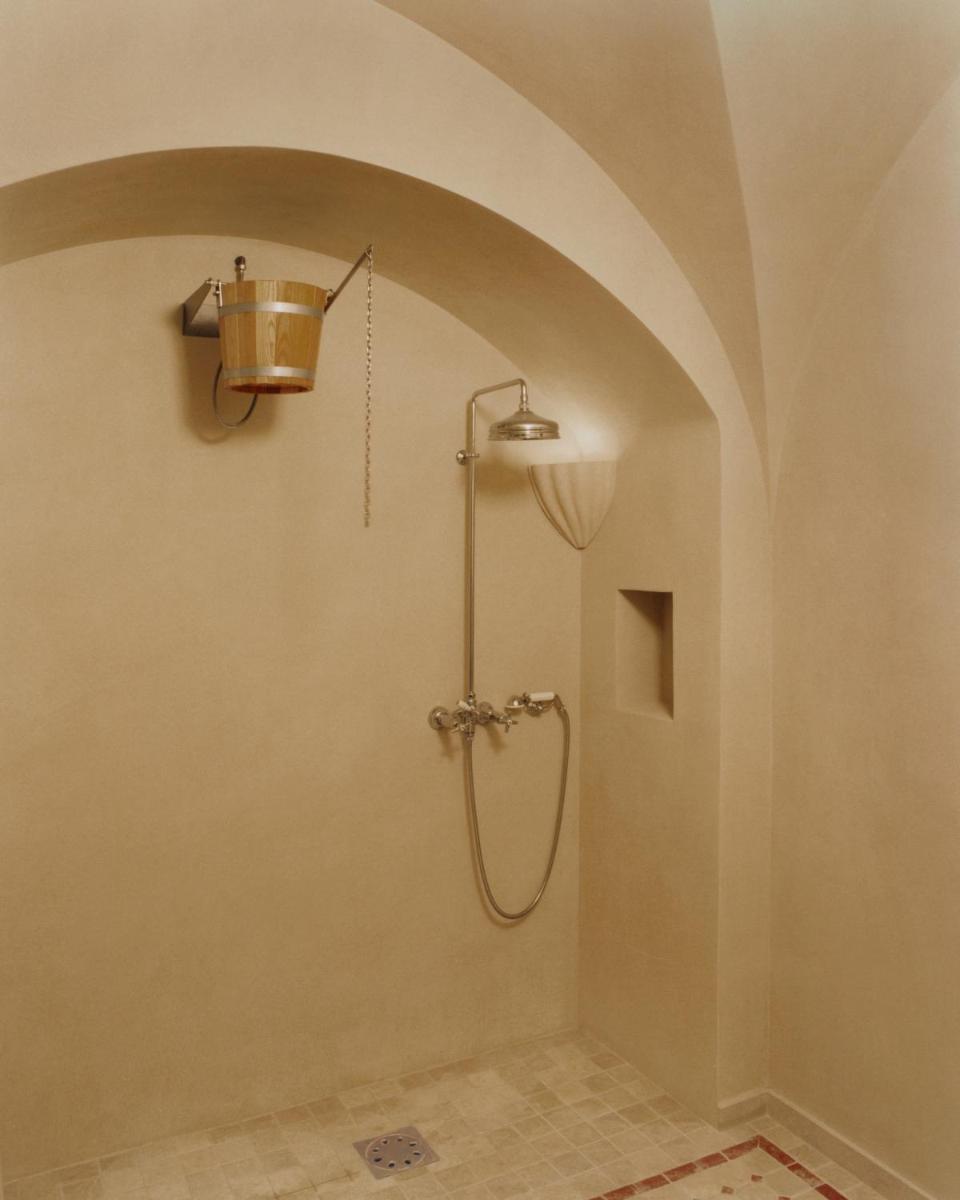 Salle de bains dans l'établissement Château Voltaire