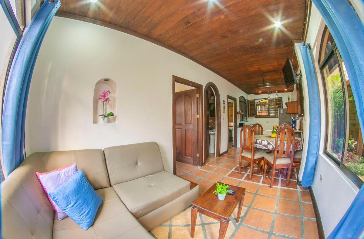 Sol y Luna Apartments - Housity