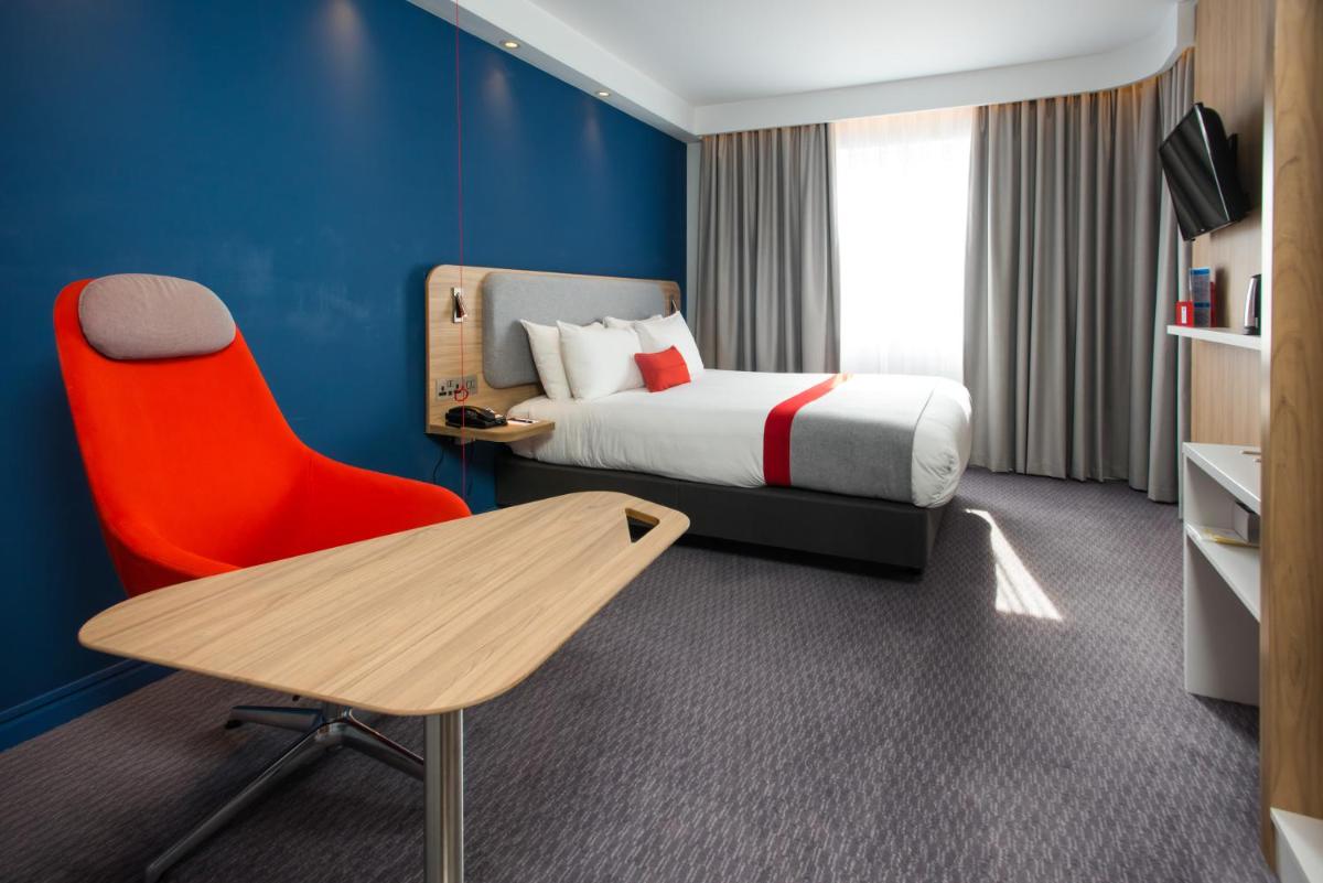 Holiday Inn Express Burton on Trent, an IHG Hotel - Housity