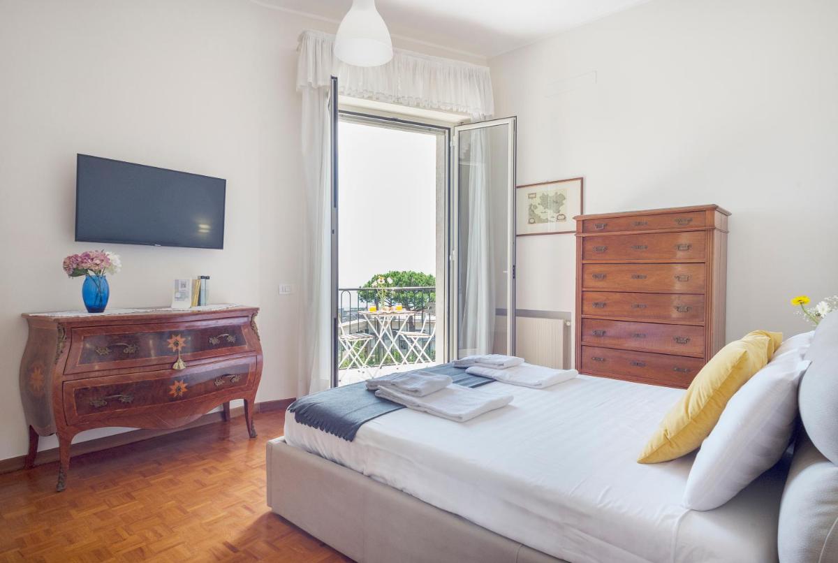 BayView Posillipo, Luxury Terrace & Private Parking - Stunning view - Hizvo