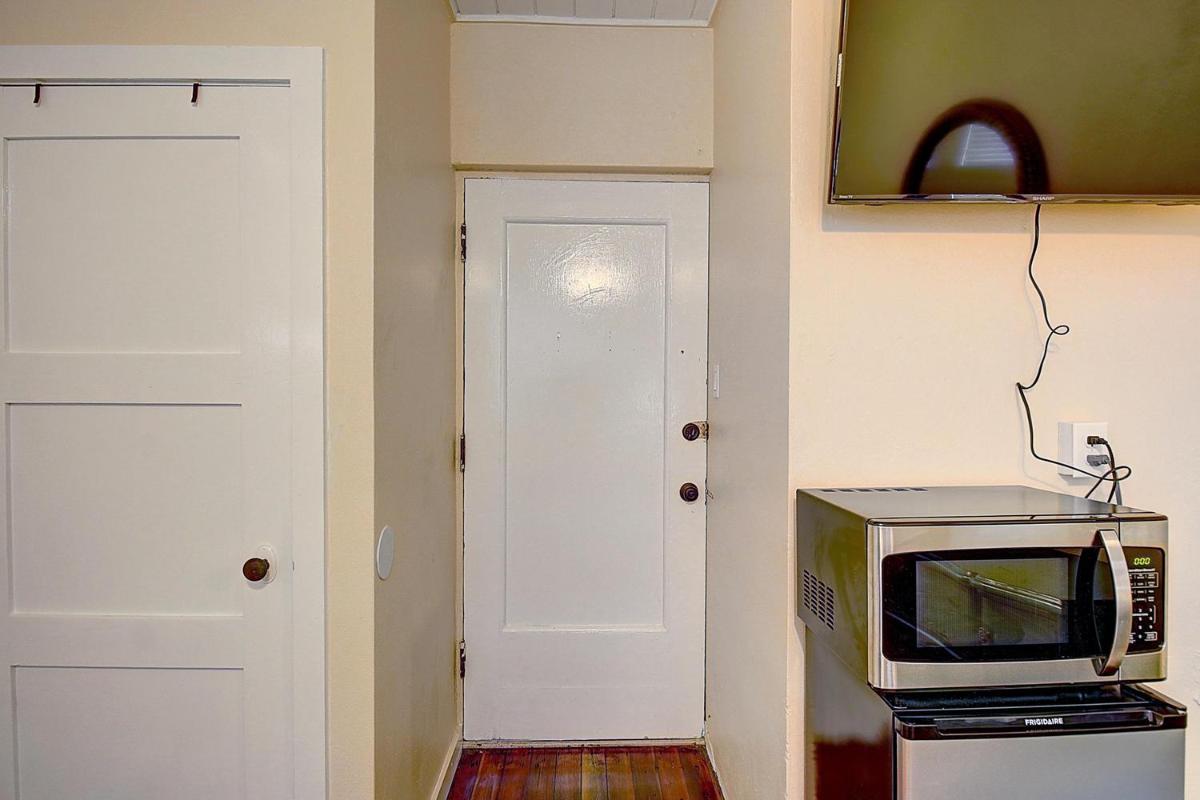 Beachhead Unit 7 - Housity