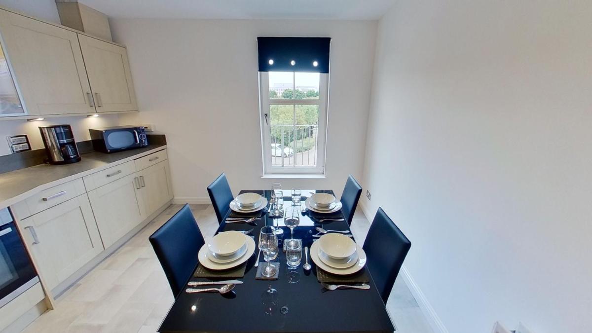 Orange Apartments Rubislaw Mansions - Housity