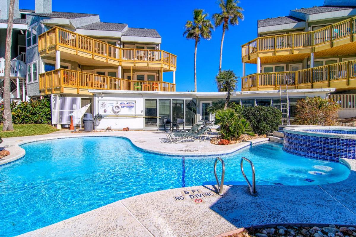 Pineapple Sands MIBC216 - Housity