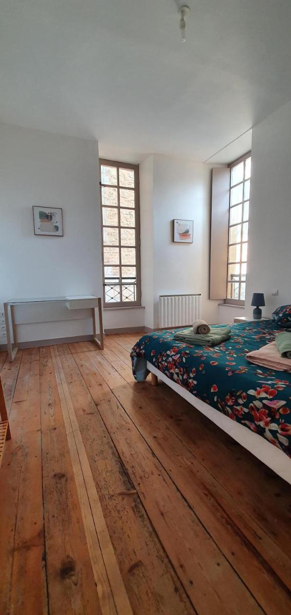 Centre ville historique 3 pieces duplex - Housity