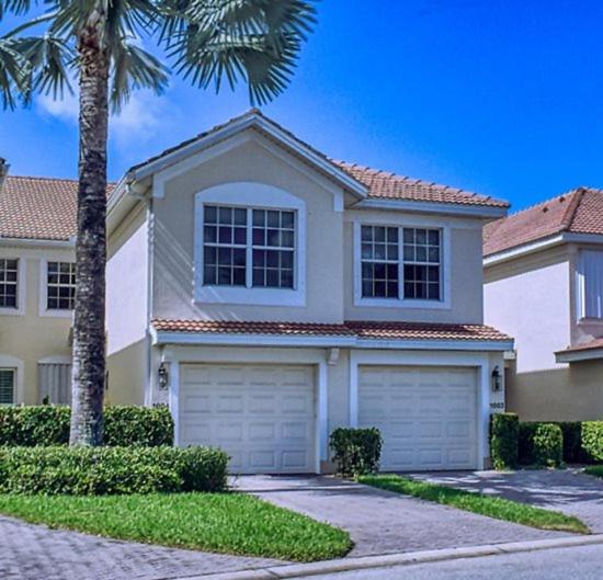 Sabal Pointe at Majestic Palms 1004 - Housity