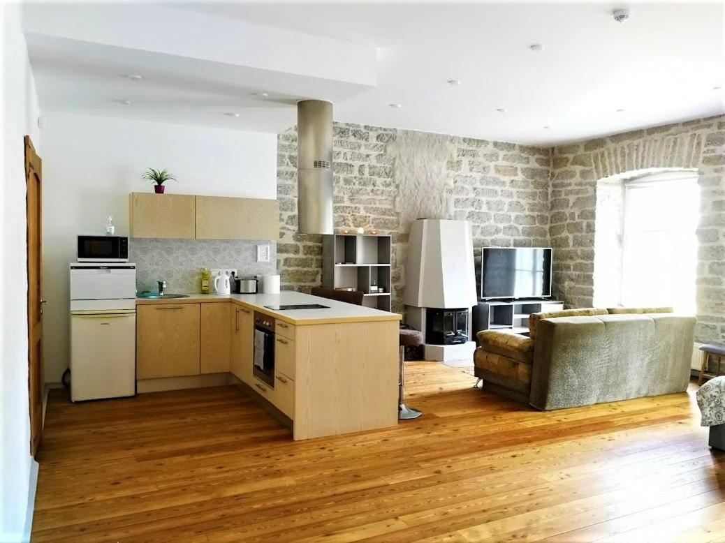 Perfect stay in Old Town with Parking - Housity
