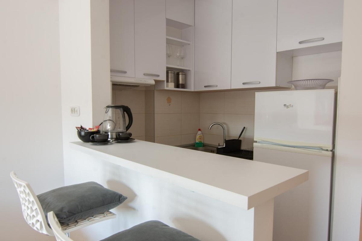 A Blok New Modern - Free garage parking, comfortable, quiet with a park view - Housity