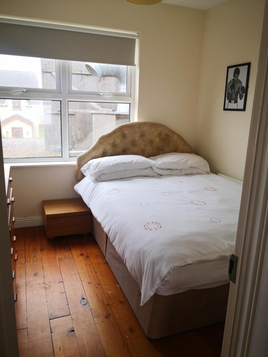 Cloughey Beach House - Housity
