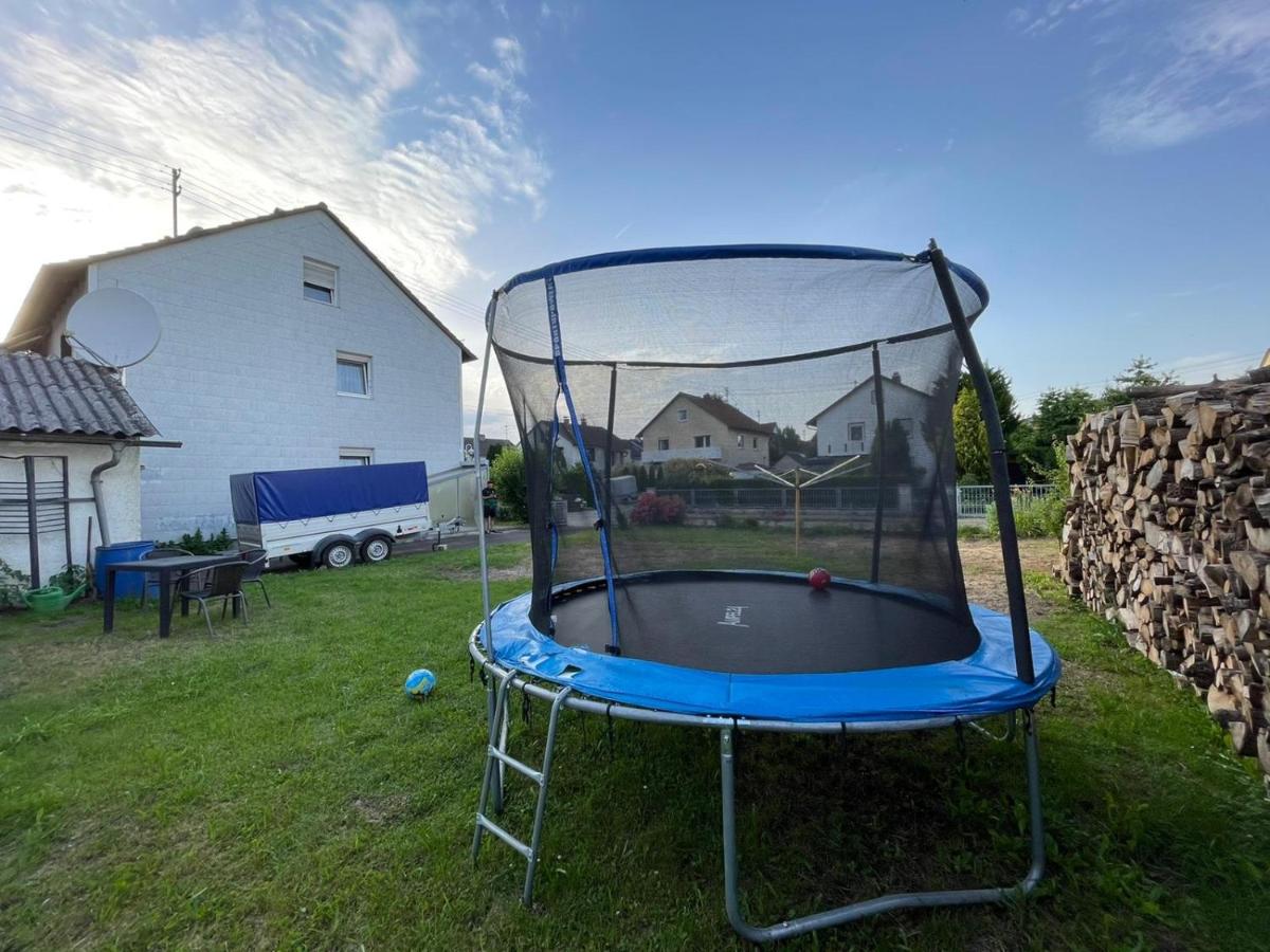 Guntia Apartment mit großem Garten - Housity