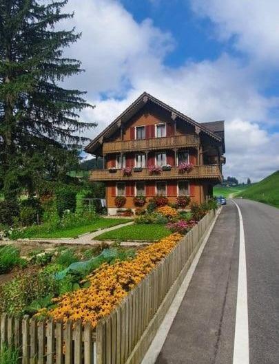 Schöne 3 1/2 Zimmer Wohnung in der Zentralschweiz - Housity
