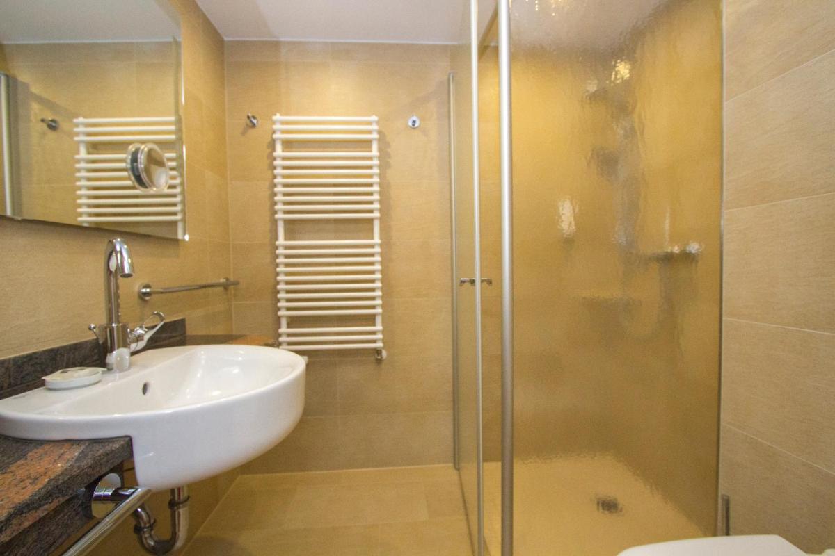 Falk Seehotel Plau am See - Housity