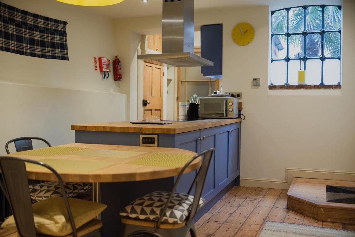 Studio 4- 6 Norwich City Centre Apartment - Housity